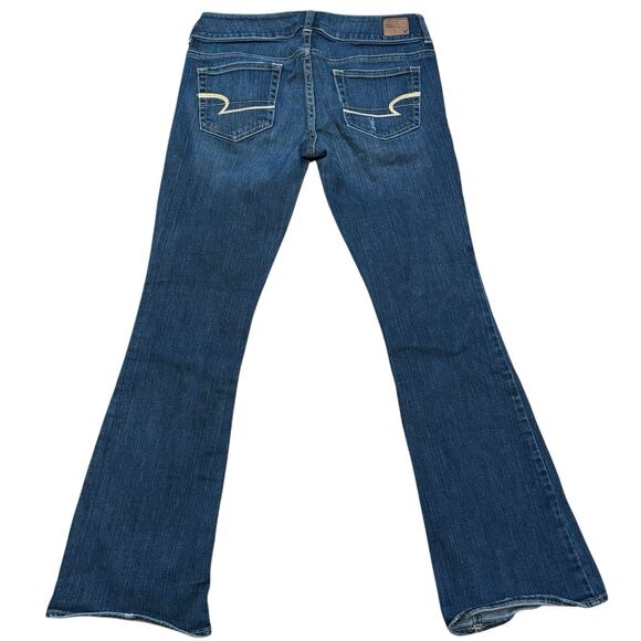 American Eagle Artist Flare Jeans Size 6 Regular Slight Distressing Medium Blue - Picture 2 of 7